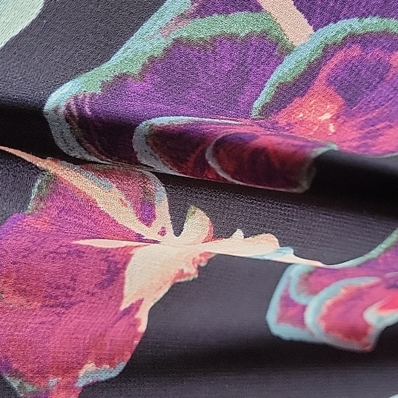 1. State Floral Romper - Picture 4 of 11